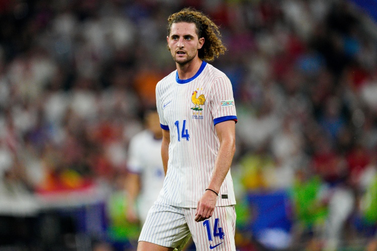 fb体育-记者：拉比奥特今日将首次参加米兰训练，周日可出战博洛尼亚