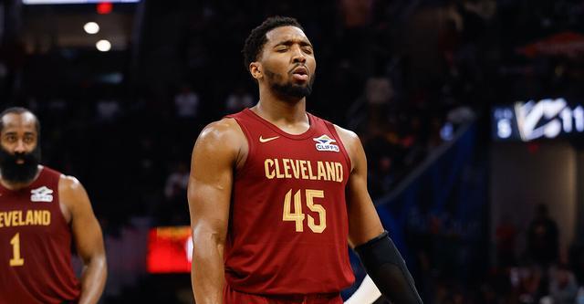 fb体育-饮恨15000分里程碑之夜！米切尔：这无疑是一场糟糕的失利