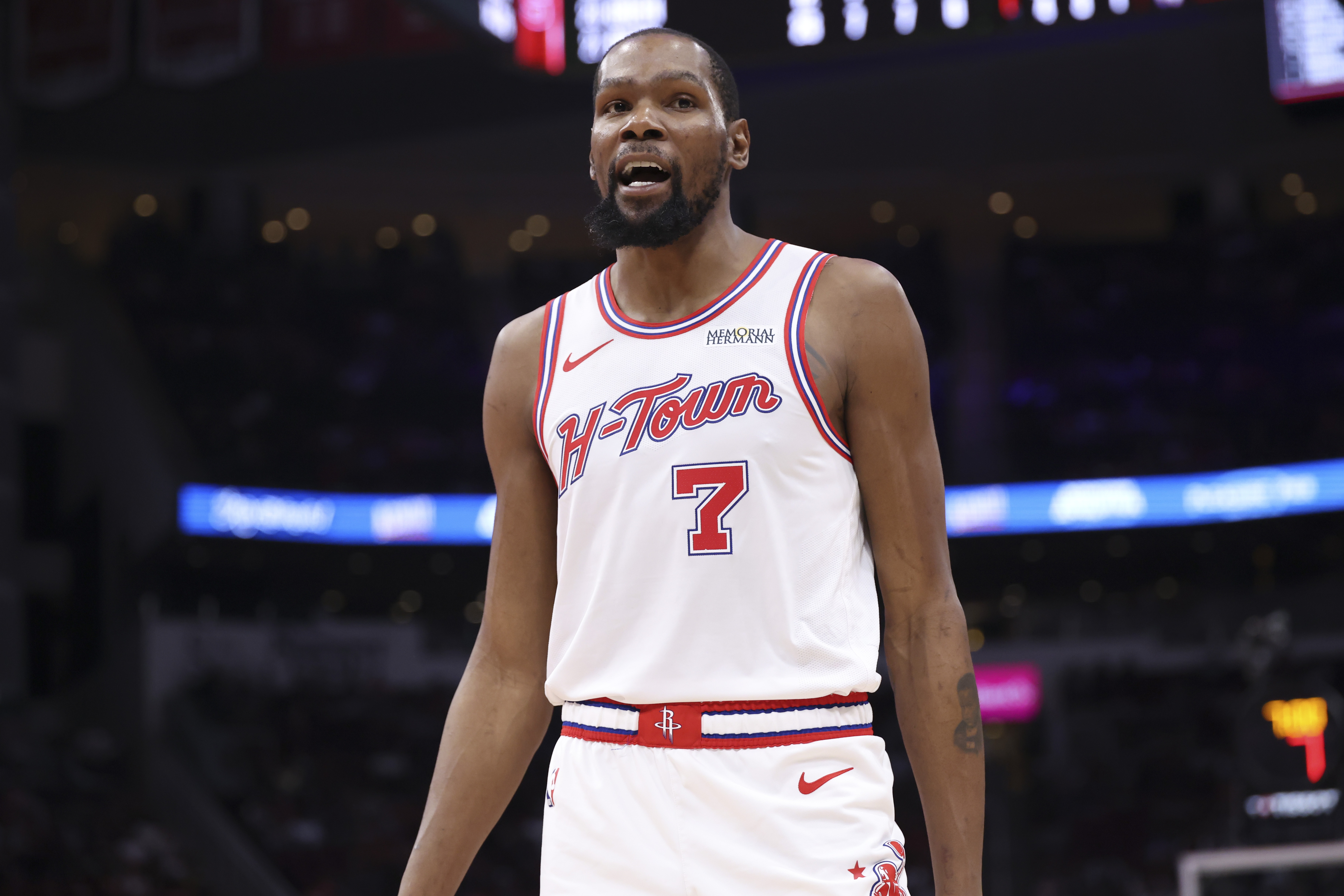 麦迪：我和卡特都认为KD已是历史前5 任何方面超越乔丹都很了不起